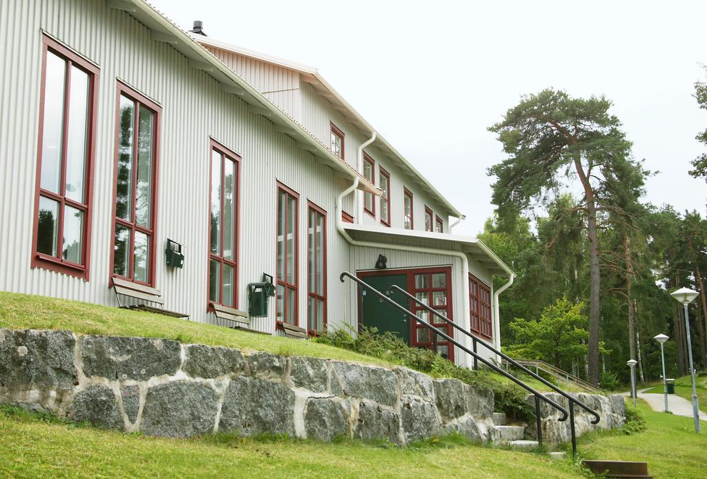 ホテル Fagerudd Konferens Enköping エクステリア 写真